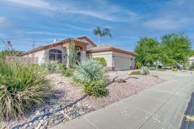 5952 W Irma Ln in Glendale, AZ - Building Photo - Building Photo