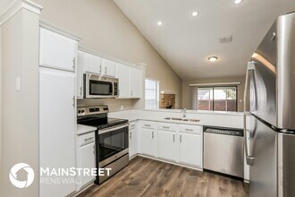 616 Charing Cross Ct in Lake Mary, FL - Foto de edificio - Building Photo