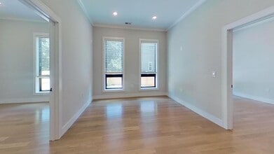 16 Highgate St, Unit 103 in Boston, MA - Building Photo - Building Photo