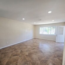 9781 Indiana Ave in Riverside, CA - Building Photo - Building Photo
