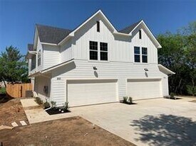 810 Dover St in Pilot Point, TX - Building Photo