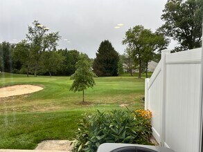 13 Inwood Ter in Freehold, NJ - Foto de edificio - Building Photo