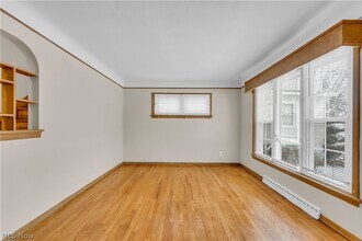 21980 Ivan Ave in Euclid, OH - Building Photo - Building Photo