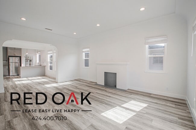 property at 330 N Genesee Ave