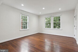 2828 Buena Vista Terrace SE in Washington, DC - Building Photo - Building Photo