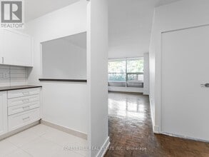 7 Jackes Ave in Toronto, ON - Building Photo - Building Photo