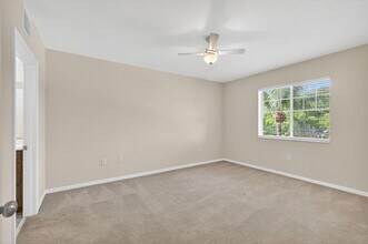 6510 Emerald Dunes Dr in Wellington, FL - Building Photo - Building Photo