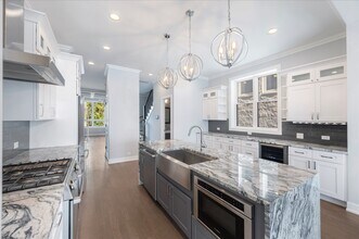 6241 S Woodlawn Ave in Chicago, IL - Building Photo - Building Photo