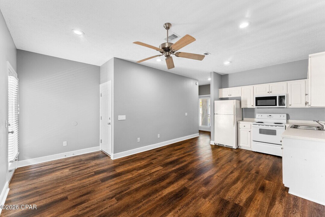 236 Bonita Cir in Panama City Beach, FL - Building Photo