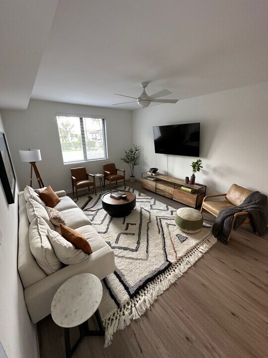 7230 W 2nd Ln in Hialeah, FL - Foto de edificio