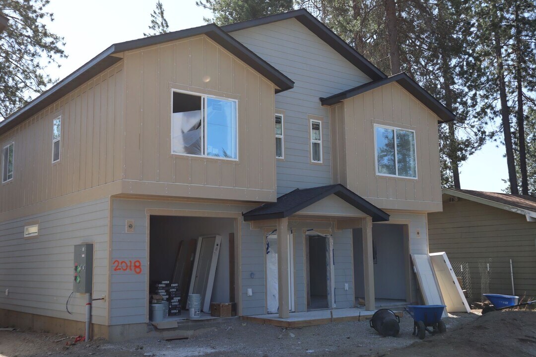 2018 N 12th St in Coeur d'Alene, ID - Building Photo