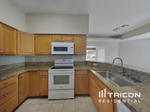 4369 Montano Ave in Spring Hill, FL - Building Photo - Building Photo