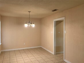 4631 Timberwood Dr in Dallas, TX - Foto de edificio - Building Photo