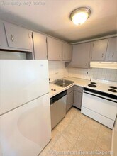 102 Alpine St in Somerville, MA - Building Photo - Building Photo
