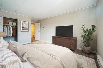 Eagle Rock Apartments at MetroWest in Framingham, MA - Building Photo - Building Photo