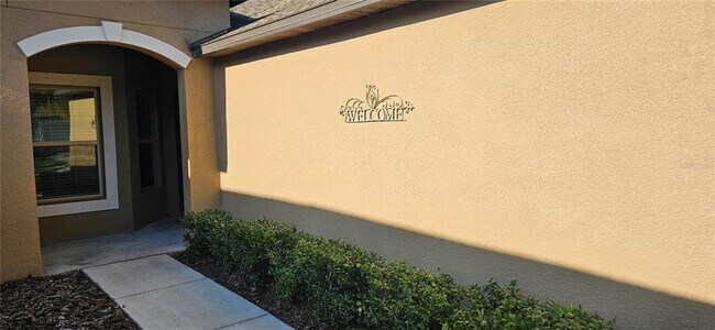 13407 Crest Lake Dr in Hudson, FL - Building Photo - Building Photo