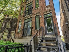 5438 S Indiana Ave in Chicago, IL - Building Photo