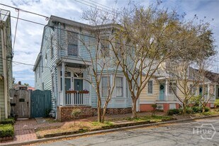 533 E Taylor St in Savannah, GA - Building Photo