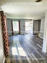 21791 S Lake Shore in Euclid, OH - Building Photo - Building Photo