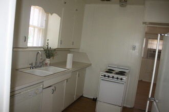 2214 21st St in Lubbock, TX - Building Photo - Building Photo