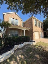 9004 Brook Hill Ln in Fort Worth, TX - Building Photo