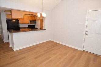 2500 Winding Creek Blvd in Clearwater, FL - Foto de edificio - Building Photo