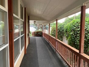 482 SE 1st Ave in Ontario, OR - Foto de edificio - Building Photo