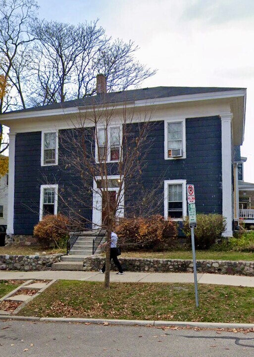 406 North State Street in Ann Arbor, MI - Building Photo