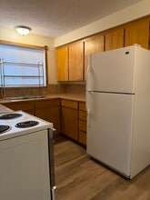 181 Chase St, Unit Duplex in Pocatello, ID - Building Photo - Building Photo