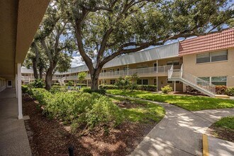 10037 62nd Ter in St. Petersburg, FL - Building Photo - Building Photo