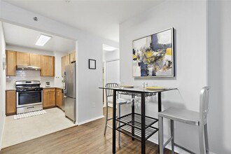 45 River Dr S, Unit 1508 in Jersey City, NJ - Building Photo - Building Photo