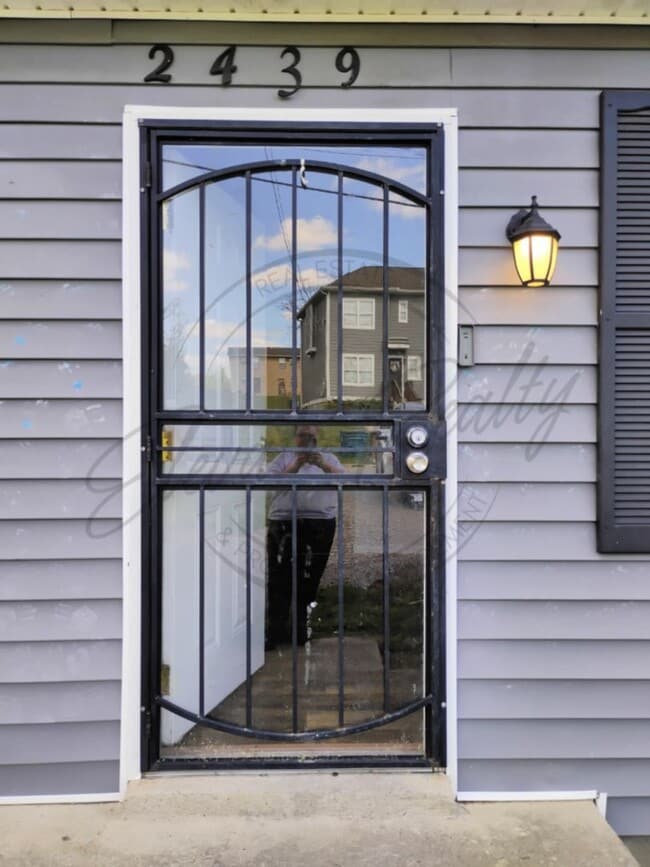 2439 Woodale Ln in Nashville, TN - Building Photo - Building Photo