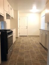 875 N Johnson Rd in Turlock, CA - Building Photo - Building Photo