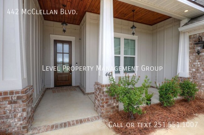 442 McClellan Blvd in Fairhope, AL - Building Photo - Building Photo