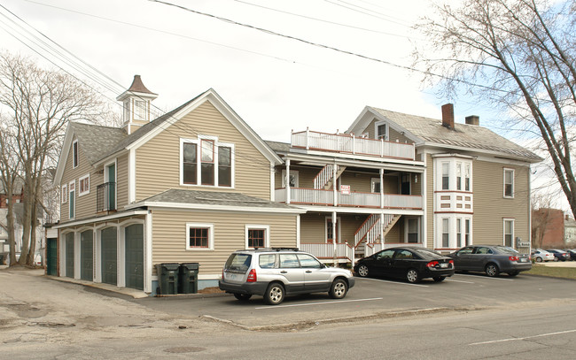 90 Orange St in Manchester, NH - Foto de edificio - Building Photo