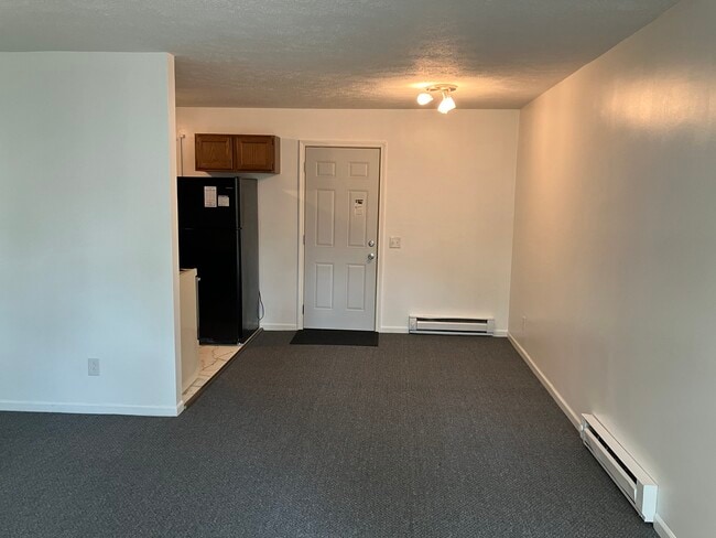 908 Summit St, Unit 908 Summit St. in Findlay, OH - Foto de edificio - Building Photo