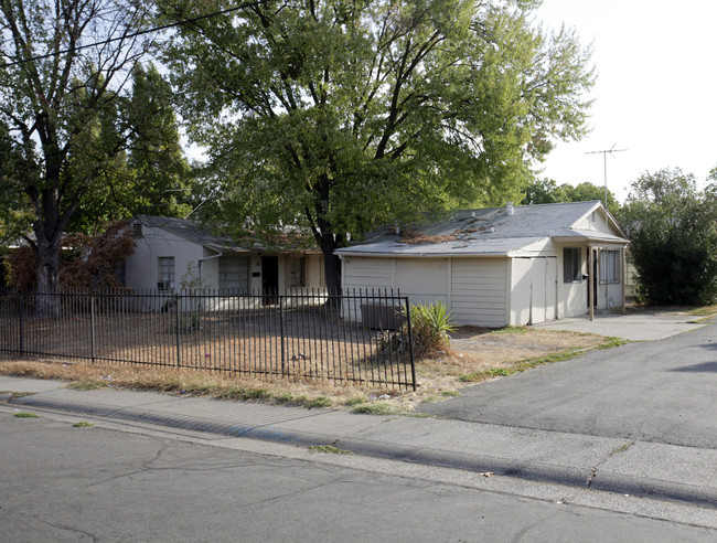 2936 Clay St in Sacramento, CA - Building Photo - Building Photo