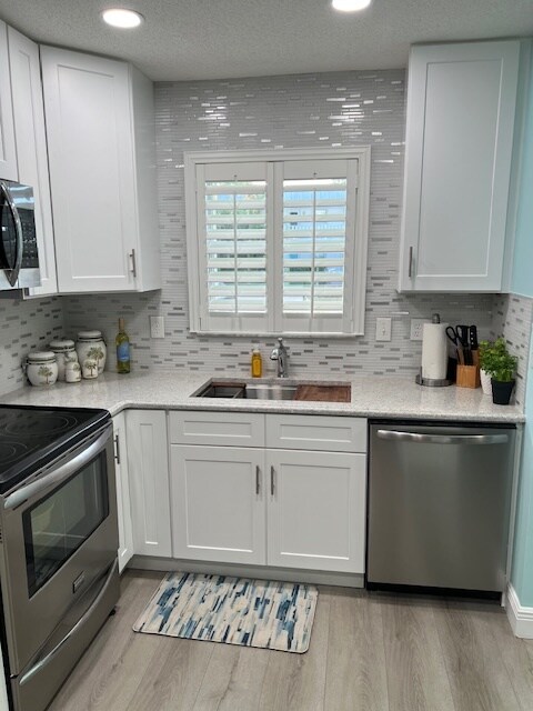2929 SE Ocean Blvd, Unit 101-3 in Stuart, FL - Foto de edificio