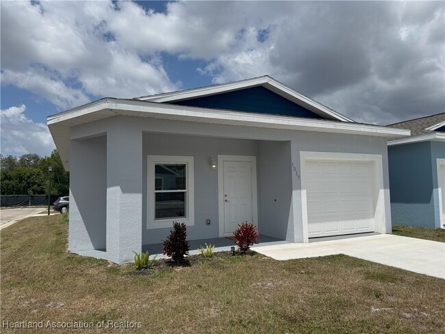 property at 1517 Las Villas Blvd