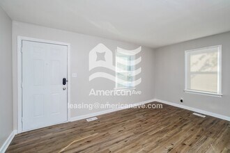 2721 Algonquin Pkwy in Louisville, KY - Foto de edificio - Building Photo