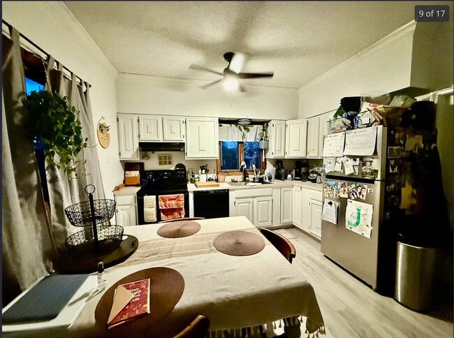 141 E High St in East Hampton, CT - Building Photo - Building Photo