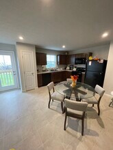 1236 Sir Sidney Ct in Sidney, OH - Building Photo - Building Photo