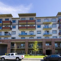 Tanhill Flats Apartments