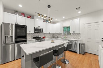 3634 Dreyfus St in Houston, TX - Building Photo - Building Photo