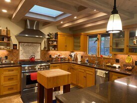 317 S Carillo Rd in Ojai, CA - Building Photo