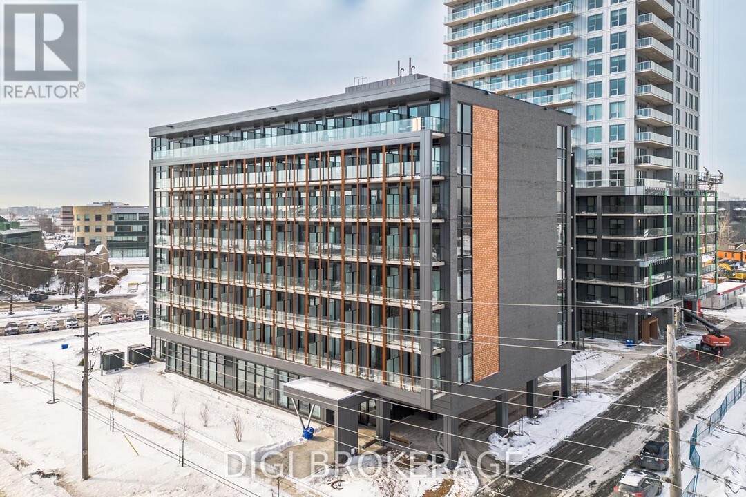 1250-1250 Cummings Ave in Ottawa, ON - Building Photo