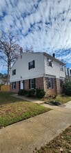 1047 Old Denbigh Blvd in Newport News, VA - Building Photo - Building Photo