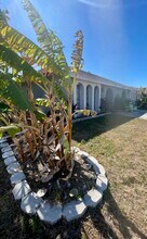 1252 SE 8th St, Unit 1252 in Cape Coral, FL - Foto de edificio - Building Photo