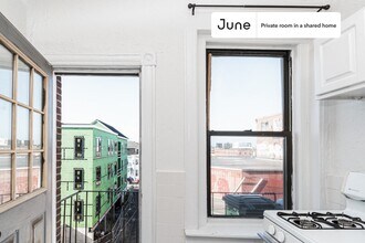 Room in Shared 4 bed/1 bath home, Unit A in Boston, MA - Building Photo - Building Photo