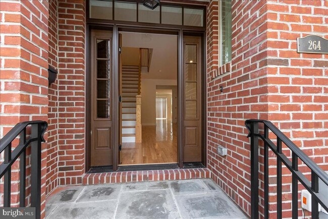 property at 264 W Ashland St